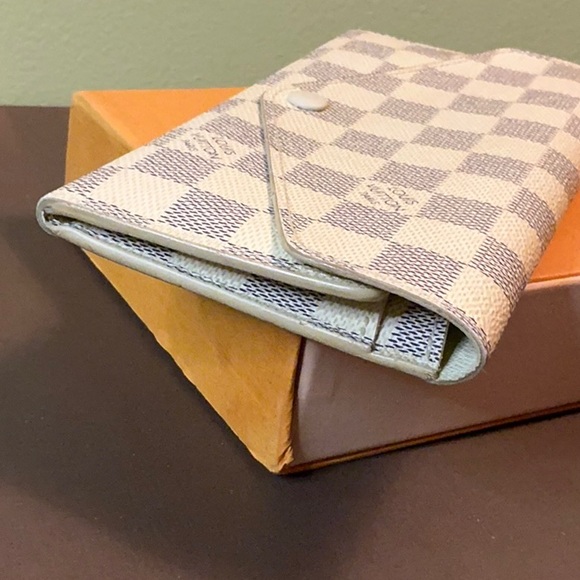 Louis Vuitton Damier Azur Canvas Josephine Wallet - Picture 4 of 7
